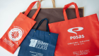 Bolsa de TNT con asa